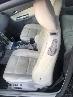 Volvo C30 2D - 15
