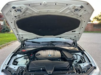 BMW F22 220d 135kw aut.8st, kůže, navi 128tkm - 15