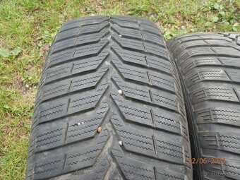 4xObutou zimní sadu na OPEL CORSA D Rok 2010  185/65 R15 - 15