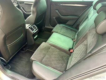 Škoda SUPERB 2.0 TDi SPORTLINE MATRIX VIRTUAL KAMERA TAŽNÉ - 15