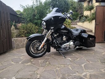 Harley Davidson Electra Glide - 15
