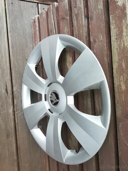 ORIG. POKLICE Škoda 15", 1 KS,  ORIG. ČÍSLO 6V0601147C MHB - 15