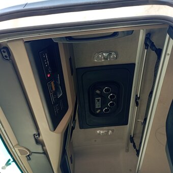 Mercedes Benz Actros 1842 - lowdeck - 15