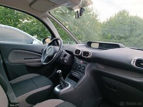 Citroen C3 Picasso Tendance
 Rok-2010
 - 15