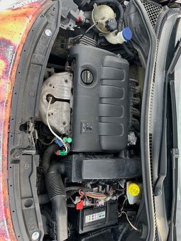 Peugeot 207 1.4 benzín nová STK 2x kola - 15