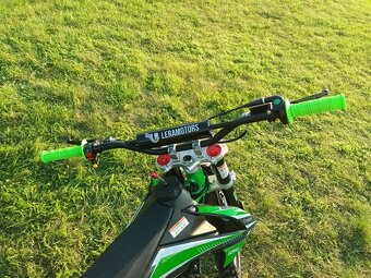 Pitbike Shark E-start 125ccm 17x14 zelená - 15