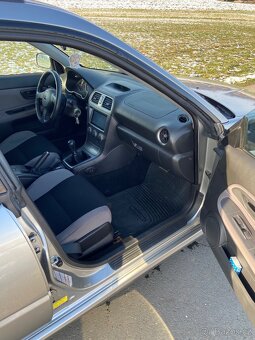 Subaru impreza 2.0r - 15