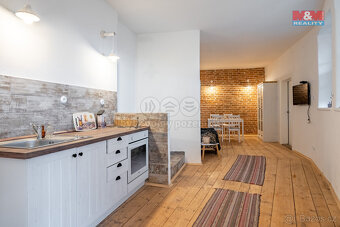 Prodej rodinného domu, 378 m², Švihov, ul. Komenského - 15