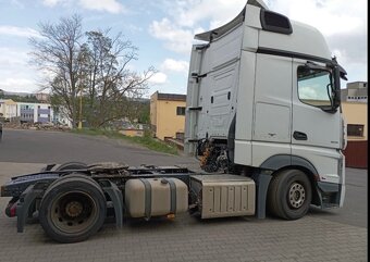 Mercedes Benz Actros 1845 - 15