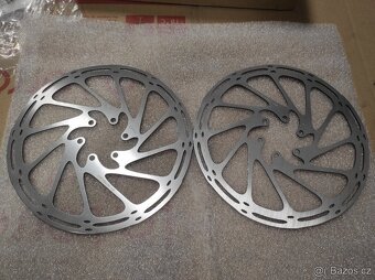 Brzdové kotouče uchycení 6der a C.L. maticí. - 15