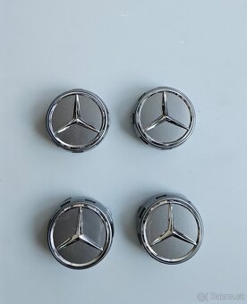Středové krytky kol Mercedes, 75 mm - 15