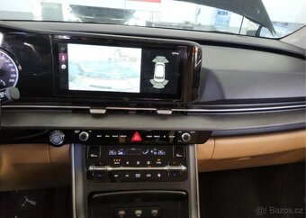 Kia Carnival 2.2-9 MÍST-VŮZ NA CESTĚ - 15