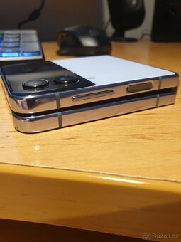 Samsung Galaxy Z FLIP 4 - 15