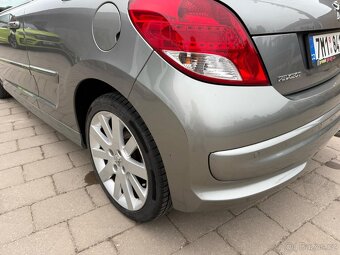 Peugeot 207cc 1.8 - 15