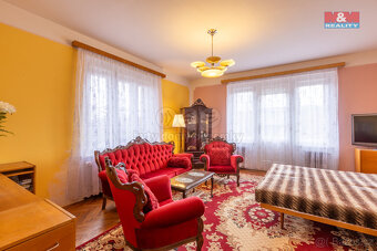 Prodej rodinného domu, 269 m², Jesenice, ul. Zahradní - 15