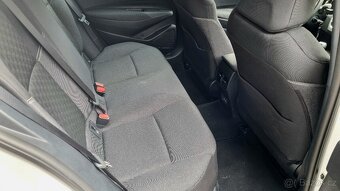 TOYOTA COROLLA 1.5 SDN 2025 COMFORT ODPOČET DPH - 15