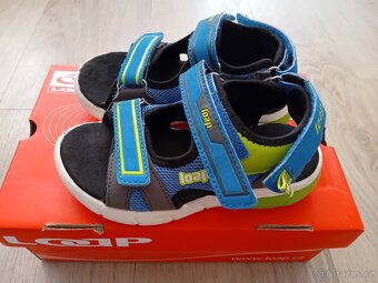 Balík oblečení chlapec velikost 110-116 + boty velikost 28 - 15