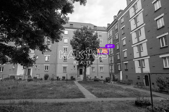 Pronájem prostorného bytu 2+1 (70 m2) na ulici Cingrova, Mor - 15