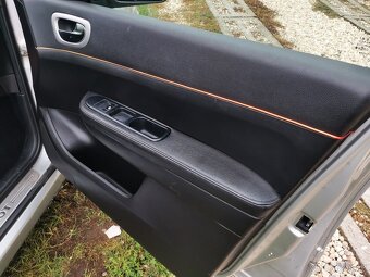 Peugeot 307 kožené sedačky - 15