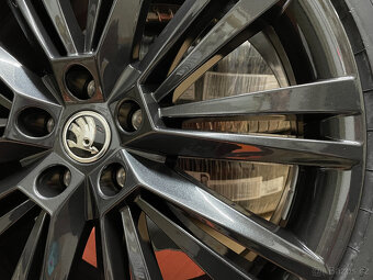 ŠKODA SUPERB III, IV ZIMNÍ NOVÁ CANOPUS 235/40/19 R.V 2024 - 15