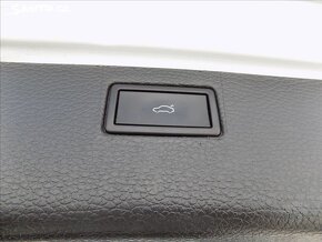 Volkswagen Passat VARIANT 2,0 TDI Highline/DSG/Kůže/ 8/2011 - 15