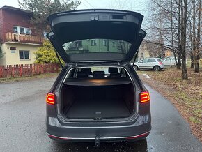 Volkswagen Passat Variant 1.4TSi 110kw HIGHLINE - 15
