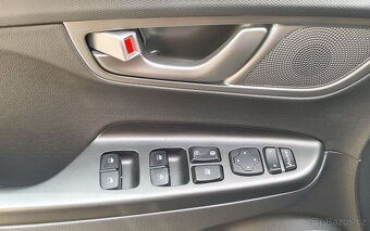 Hyundai Kona 64 kWh 205 koní Premium 11/2020 LED +DPH - 15