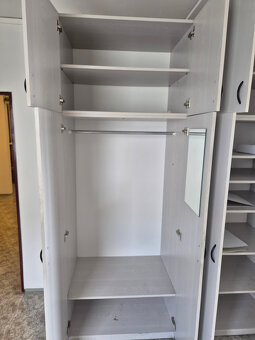Kancelářský nábytek - 15