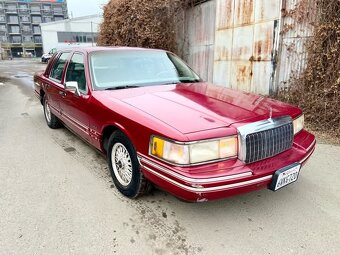 1994 Lincoln town car signature series - 15