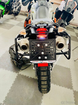 KTM 990 ADVENTURE WHITE ABS = AKRAPOVIČ / VÝBAVA - 15