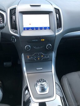 Ford S-Max 2.0 110 kw Ecoblue Titanium, LED, Velmi hezký DPH - 15