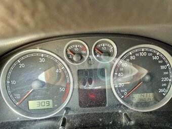 VW Passat 1.9TDI 96kW Highline (TOP výbava, po servisu) - 15