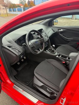 Ford Focus ST-Line Red&Black Edition - 15