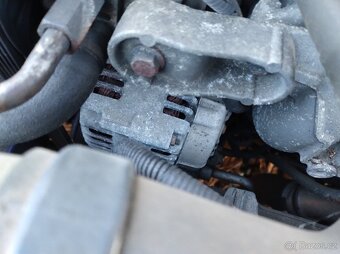 VOLVO S40 2,0T 2000 AUTOMAT sedan - DILY z auta - 15