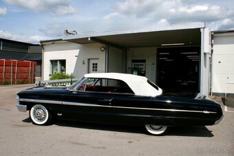 1964 Ford Galaxie 500 XL Convertible - 15