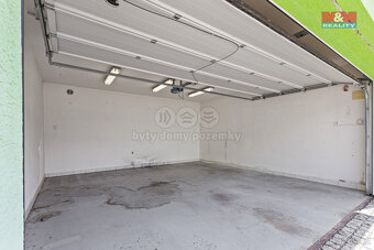 Pronájem skladu, 1072 m², Hradec Králové, ul. Stavební - 15