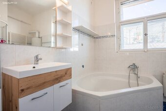 Byt 3+1, 85m2, Praha Nusle, Po rekonstrukci - 15