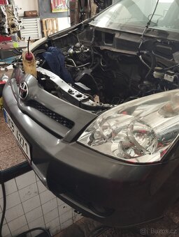 Toyota Corolla verso 2.2 - 15