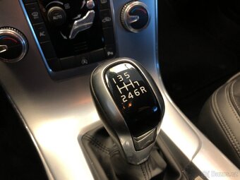 VOLVO V60 D2 DRIVE-E SUMMUM - 15