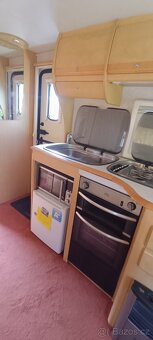 Karavan s koupelnou - 15