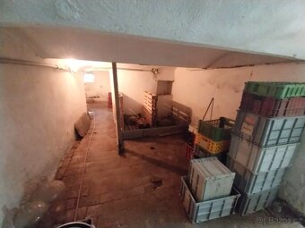 Prostorný rodinný dům se zahradou 2655 m², 3 km od Bruntálu - 15