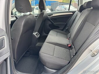 Volkswagen Golf 1.6 TDi 85KW Manuál Park.senzory Navi. - 15