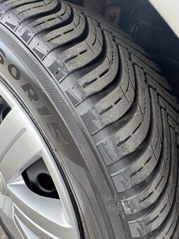 FORD FUSION 1,6 16V - 15