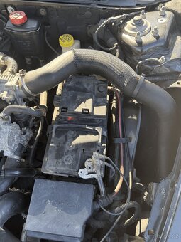 Alfa Romeo 147 1.9JTDm - 15