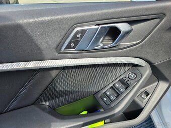 ⭐BMW Řada 1 /118d/110kw/2022/LED/PANORAMA⭐ - 15