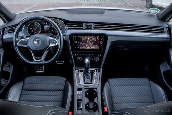 Volkswagen Passat Variant 2.0 TDI BMT Highline R-Line DSG - 15