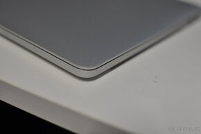 Apple MacBook Pro 13" Mid-2019 (A1989) - 15