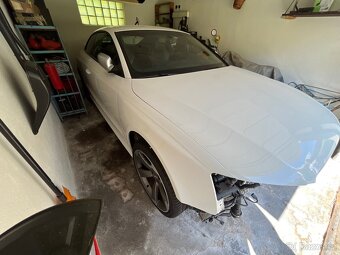 Audi RS5 4.2 V8 331kW - zadřený motor - 15