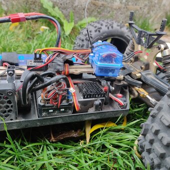 RC auto 4x4 + VŠE POTŘEBNÉ (ideální pro začátečníka) JLB 211 - 15