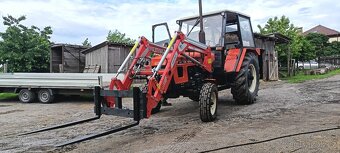 MONTUJEME CELNI NAKLADACE INTER-TECH NA TRAKTORY - 15